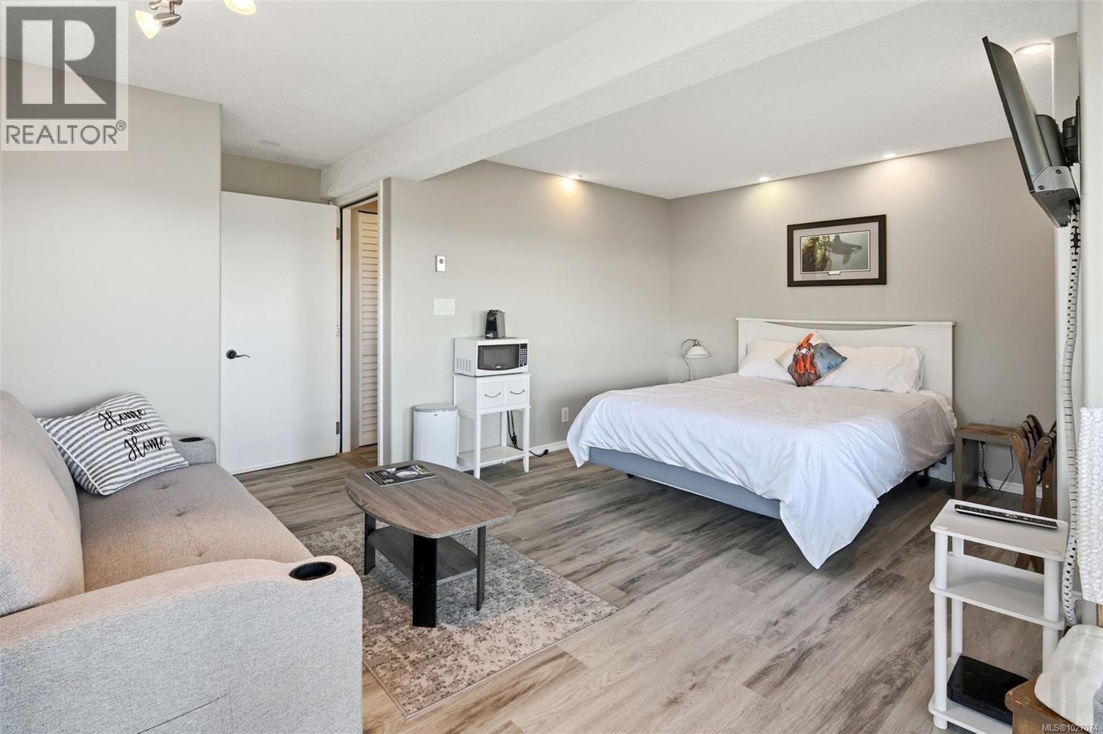 4537 Otter Point Rd, Sooke