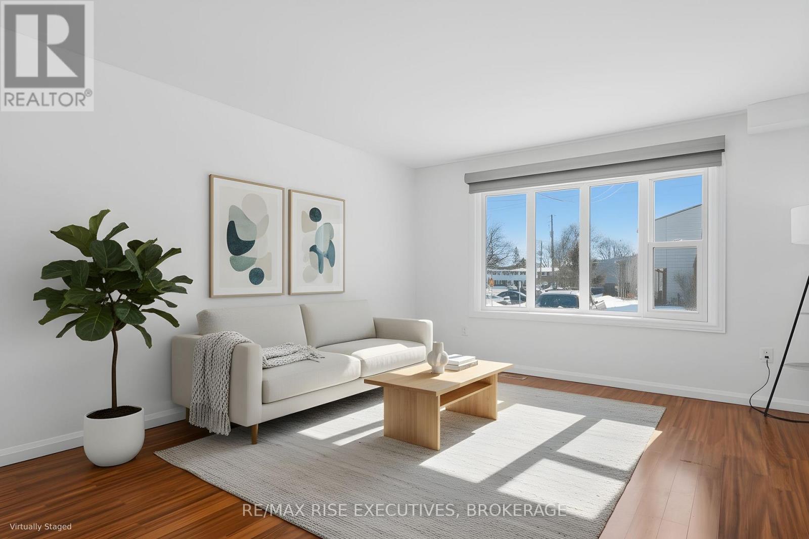 926 AMBERDALE CRESCENT - Photo 5 of 46, Kingston (South of Taylor-Kidd Blvd), Ontario