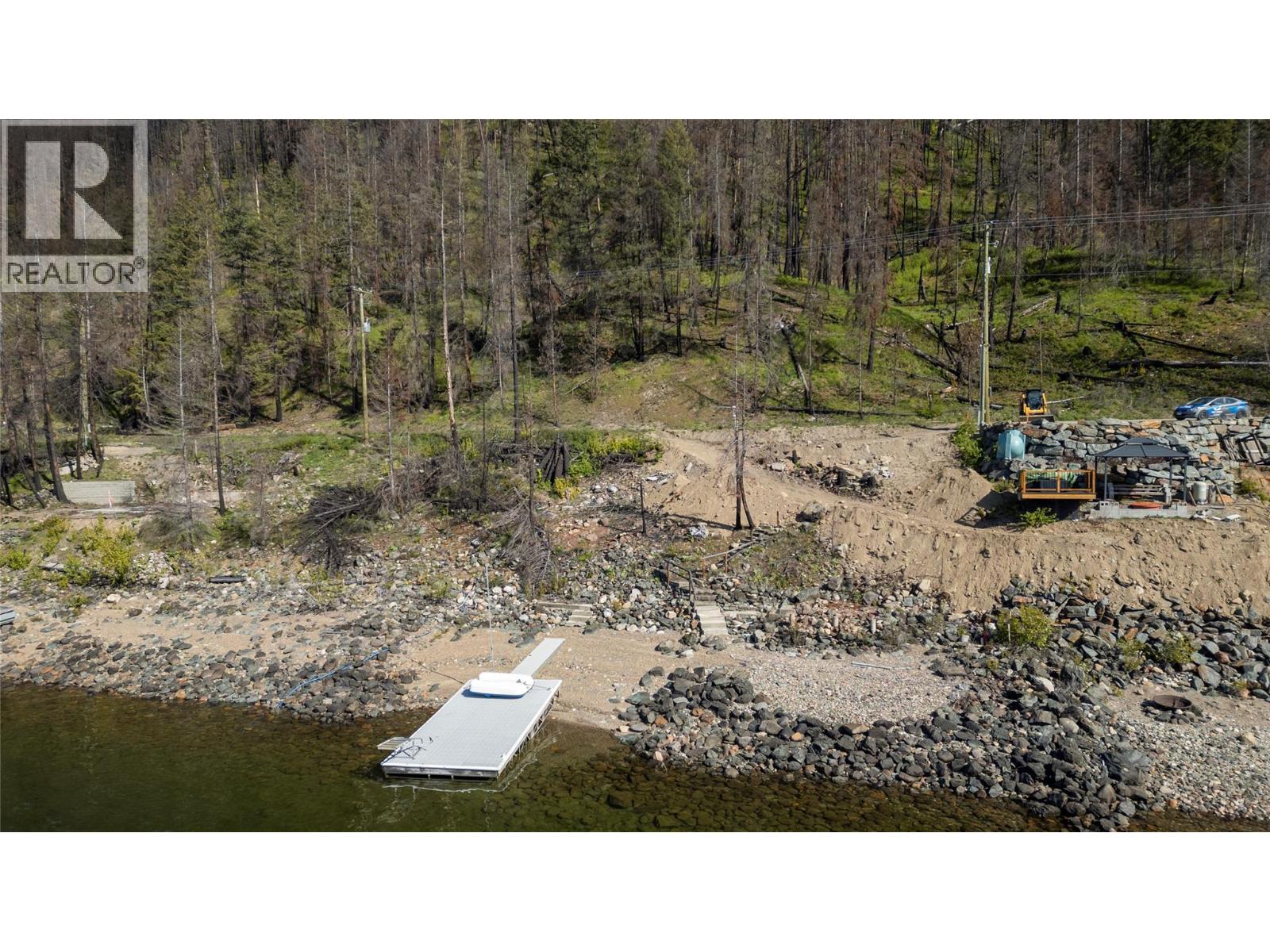  5046 Squilax-Anglemont Road, Celista