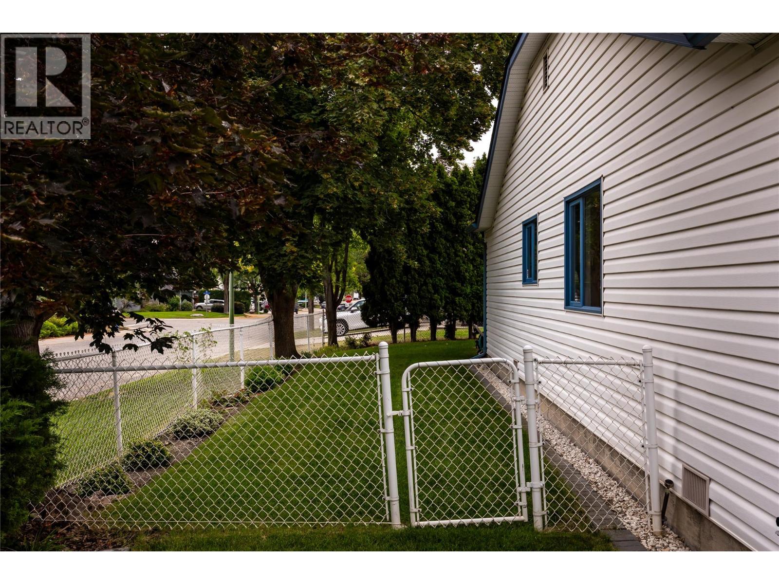  438 Parfitt Court, Kelowna