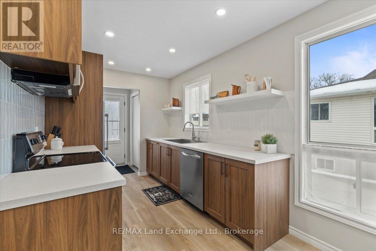 283 BRICKER STREET - 5
