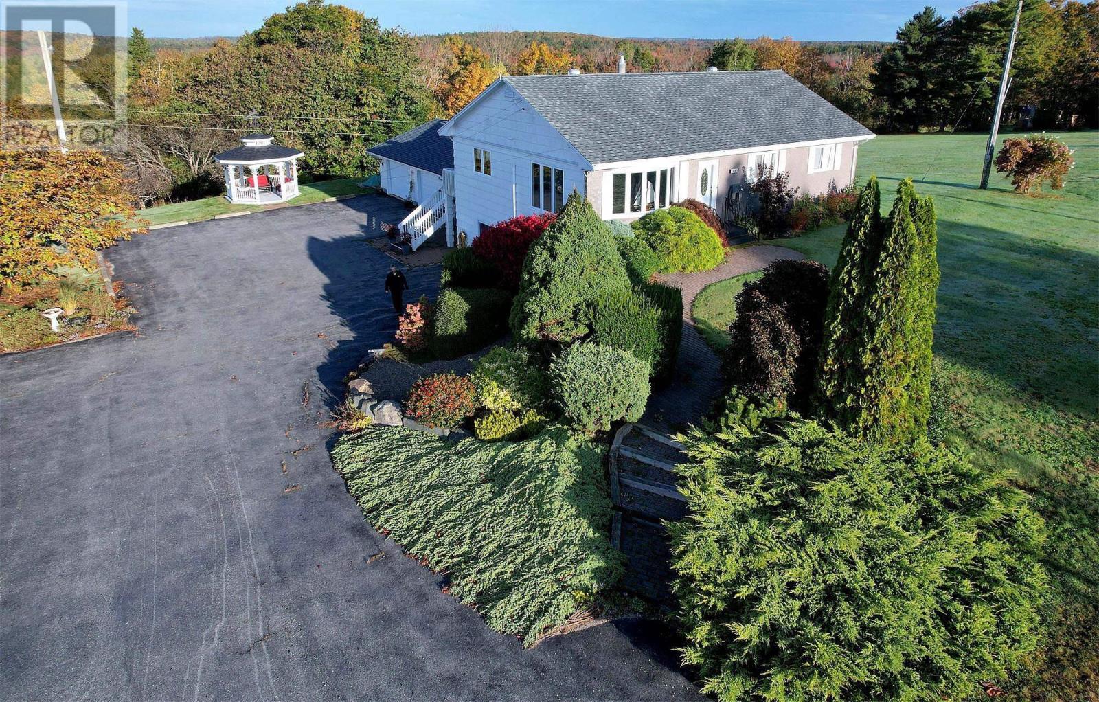 Property 7 of 49 of 2865 Highway 340