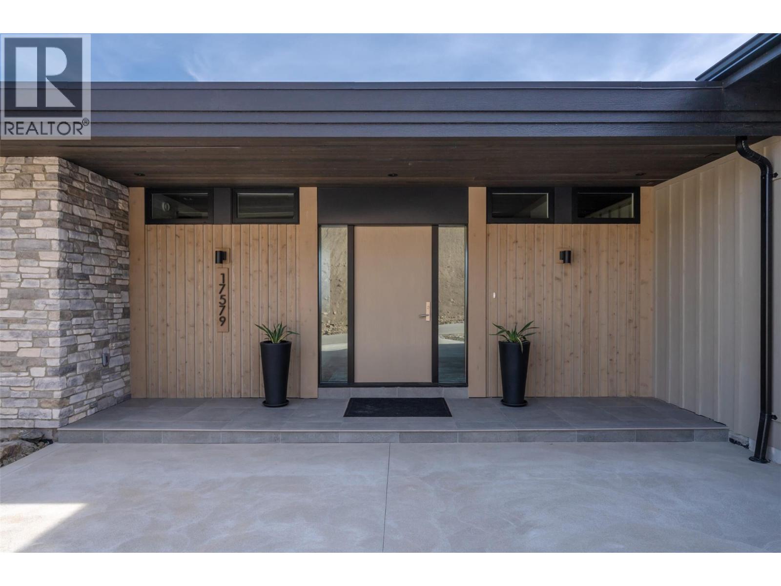  17579 SANBORN Street, Summerland