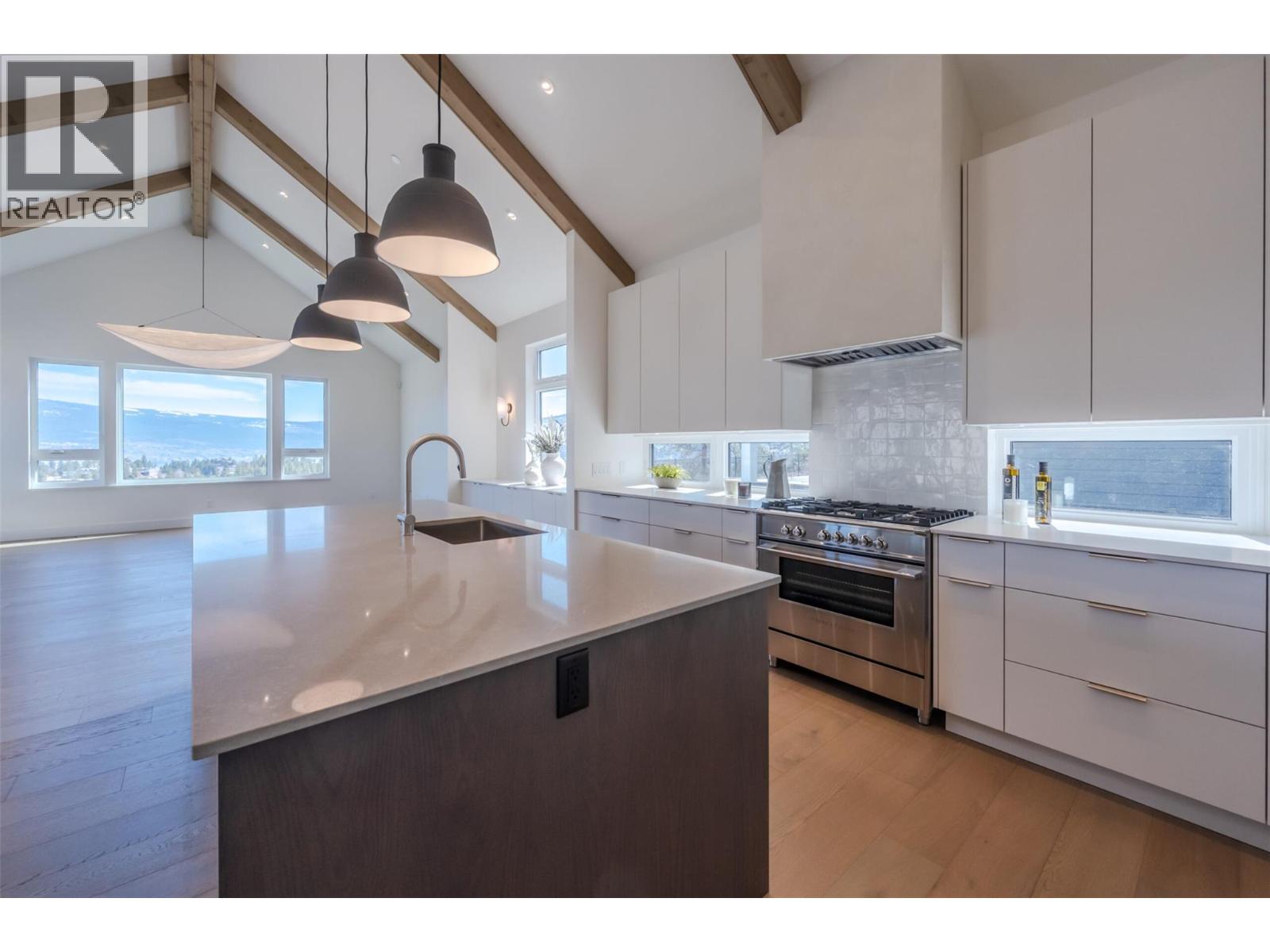  17579 SANBORN Street, Summerland