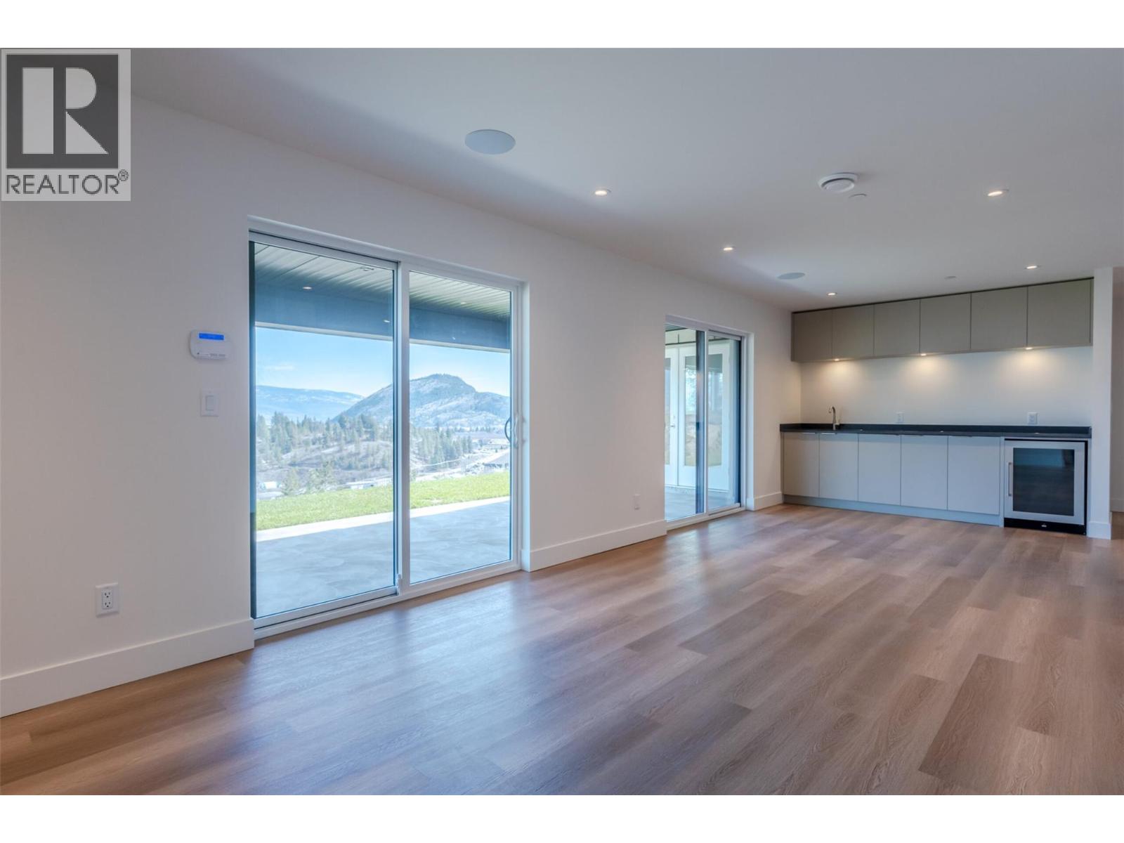  17579 SANBORN Street, Summerland