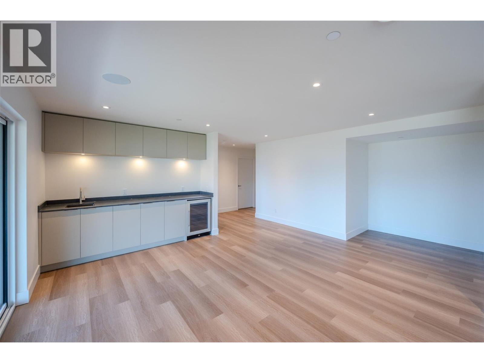  17579 SANBORN Street, Summerland