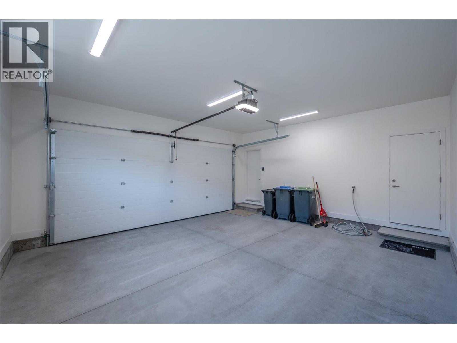  17579 SANBORN Street, Summerland