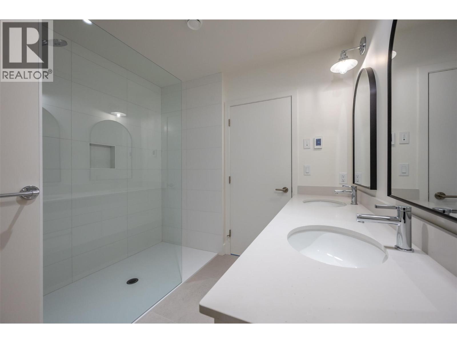  17579 SANBORN Street, Summerland