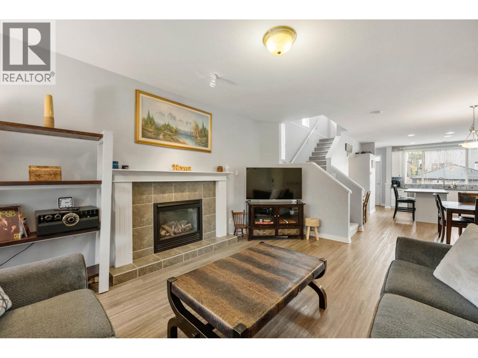 24320 102A AVENUE, Maple Ridge