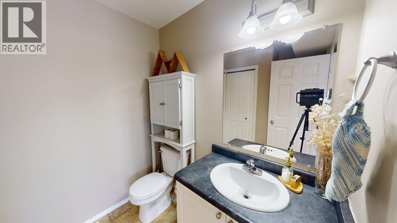 8033 88 AVENUE, Fort St. John