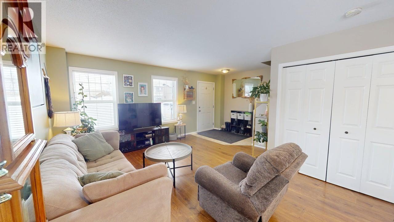 8033 88 AVENUE, Fort St. John