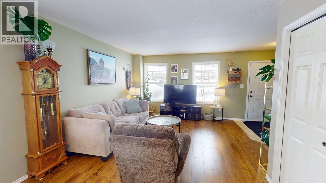 8033 88 AVENUE, Fort St. John