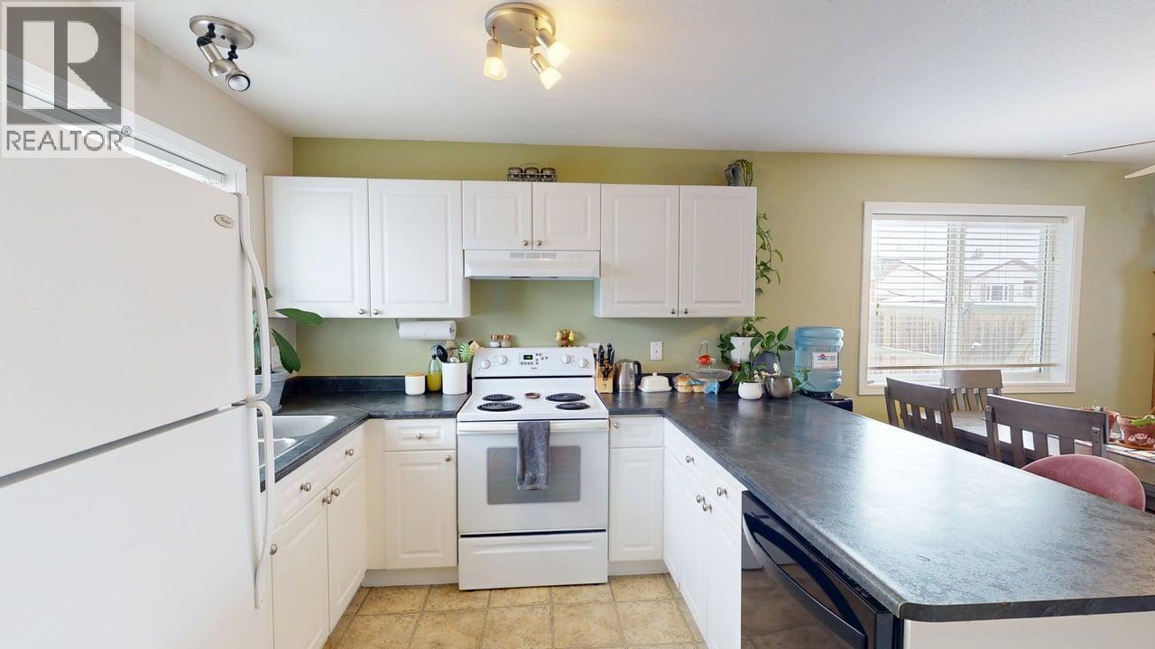 8033 88 AVENUE, Fort St. John