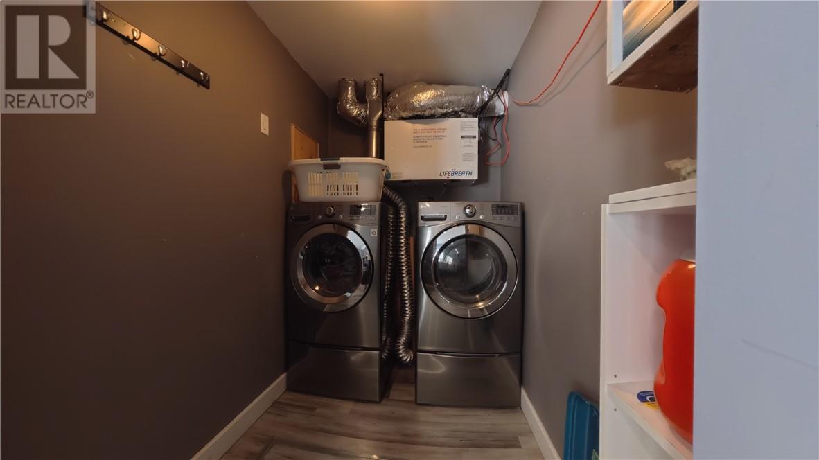 29 Vankoughnet  St. E., Little Current, Ontario, P0P1K0 — Photo 35