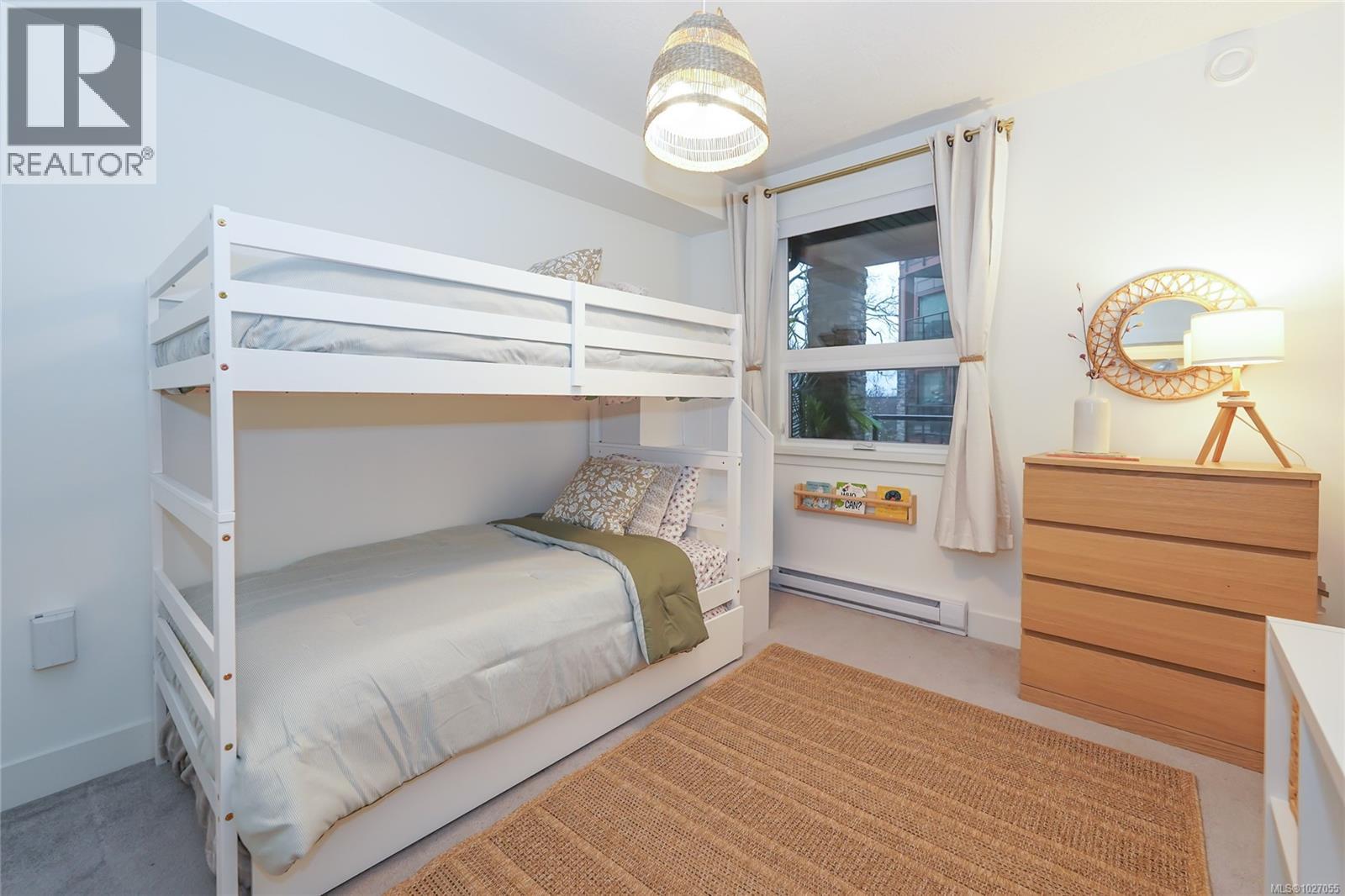 208 4529 West Saanich Road, Saanich