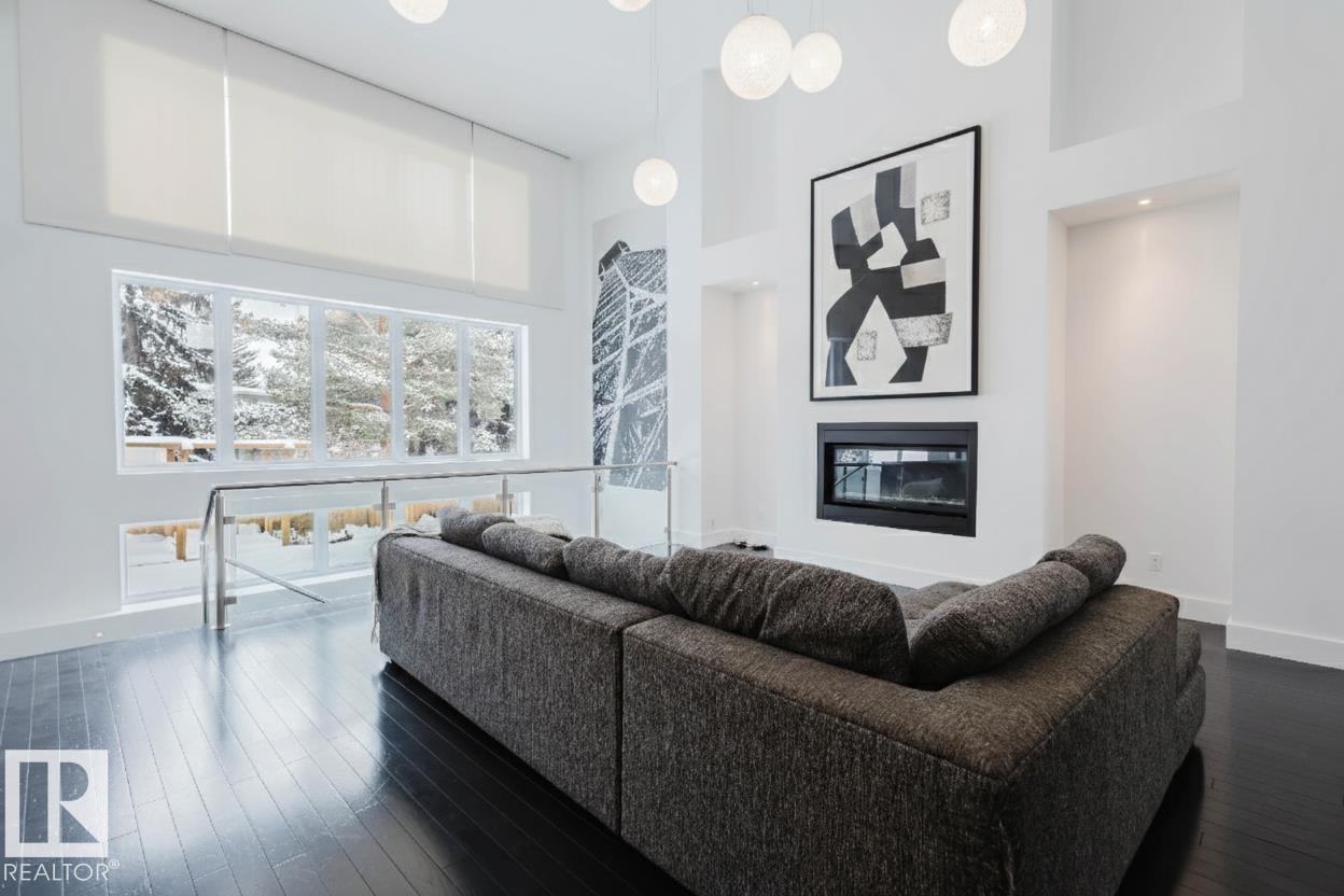 6307 125 ST NW - 8