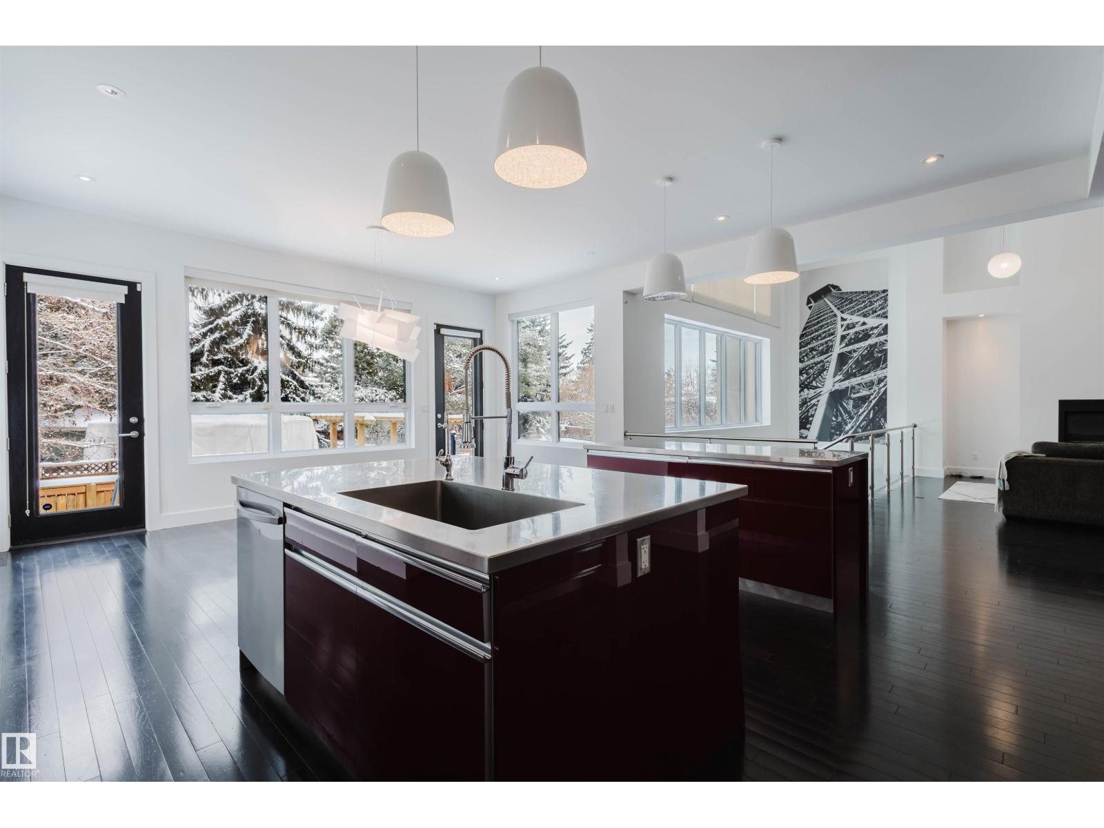 6307 125 ST NW - 14
