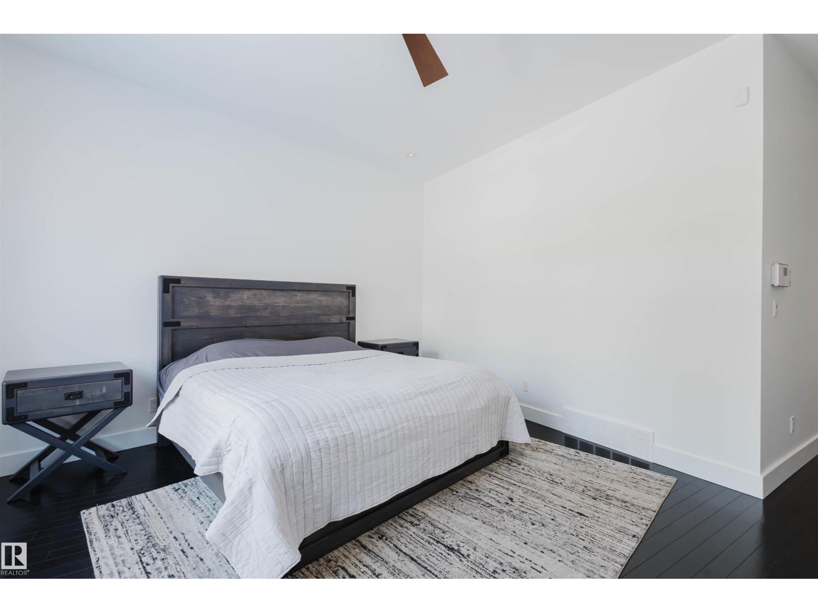 6307 125 ST NW - 26