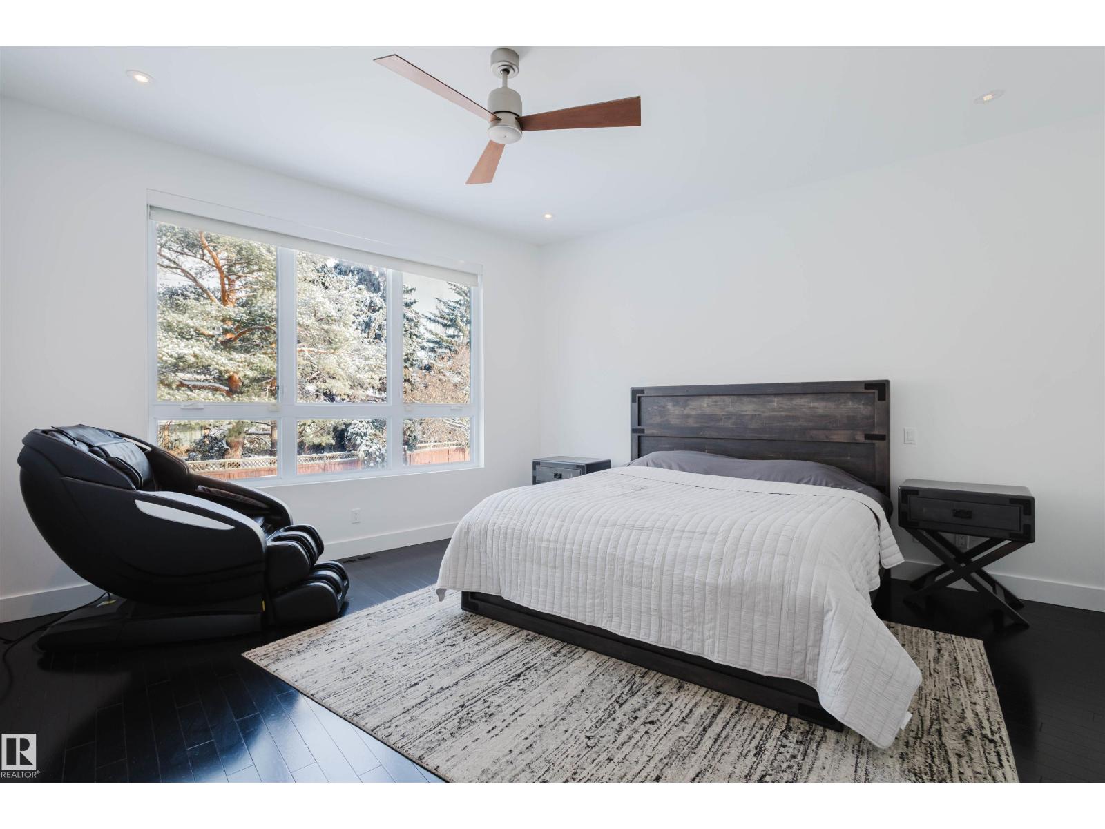 6307 125 ST NW - 25
