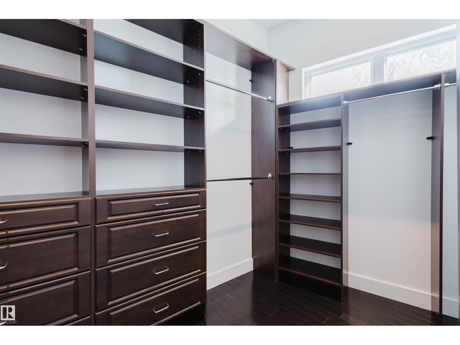 6307 125 ST NW - 31