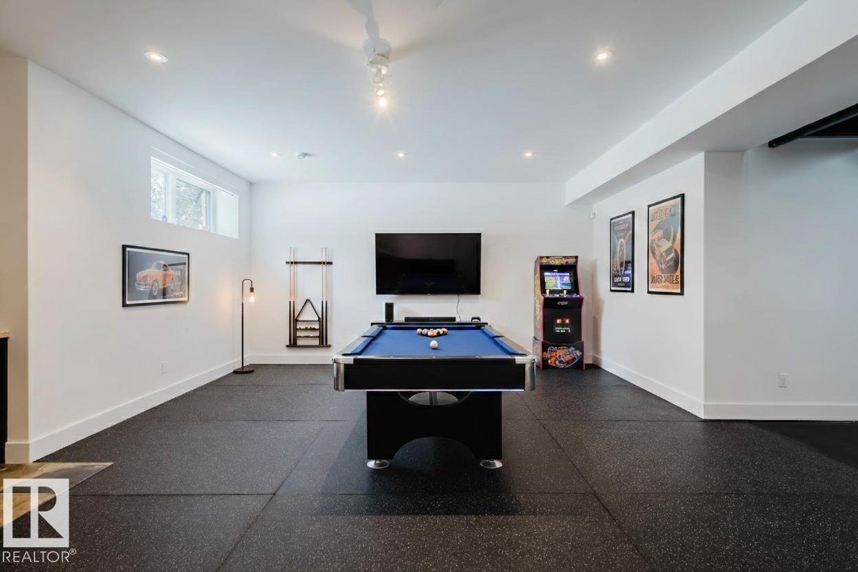 6307 125 ST NW - 45