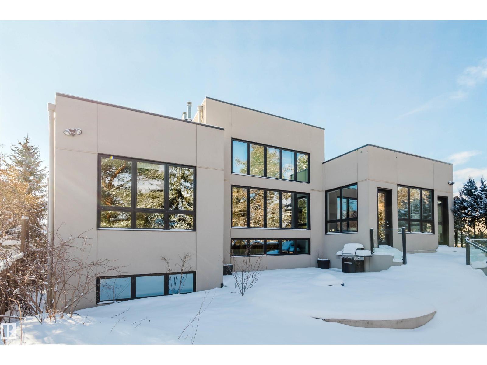 6307 125 ST NW - 57