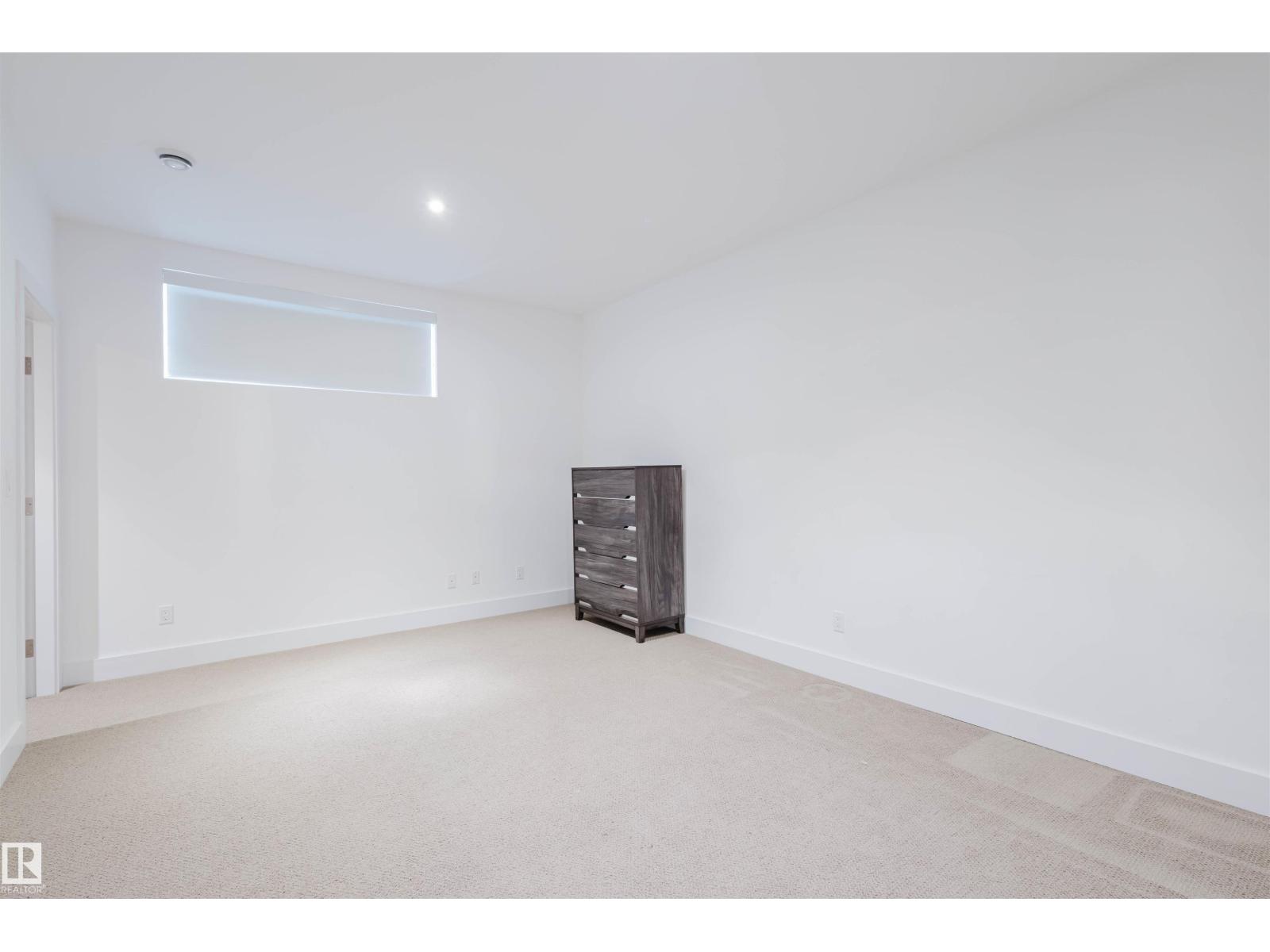 6307 125 ST NW - 54