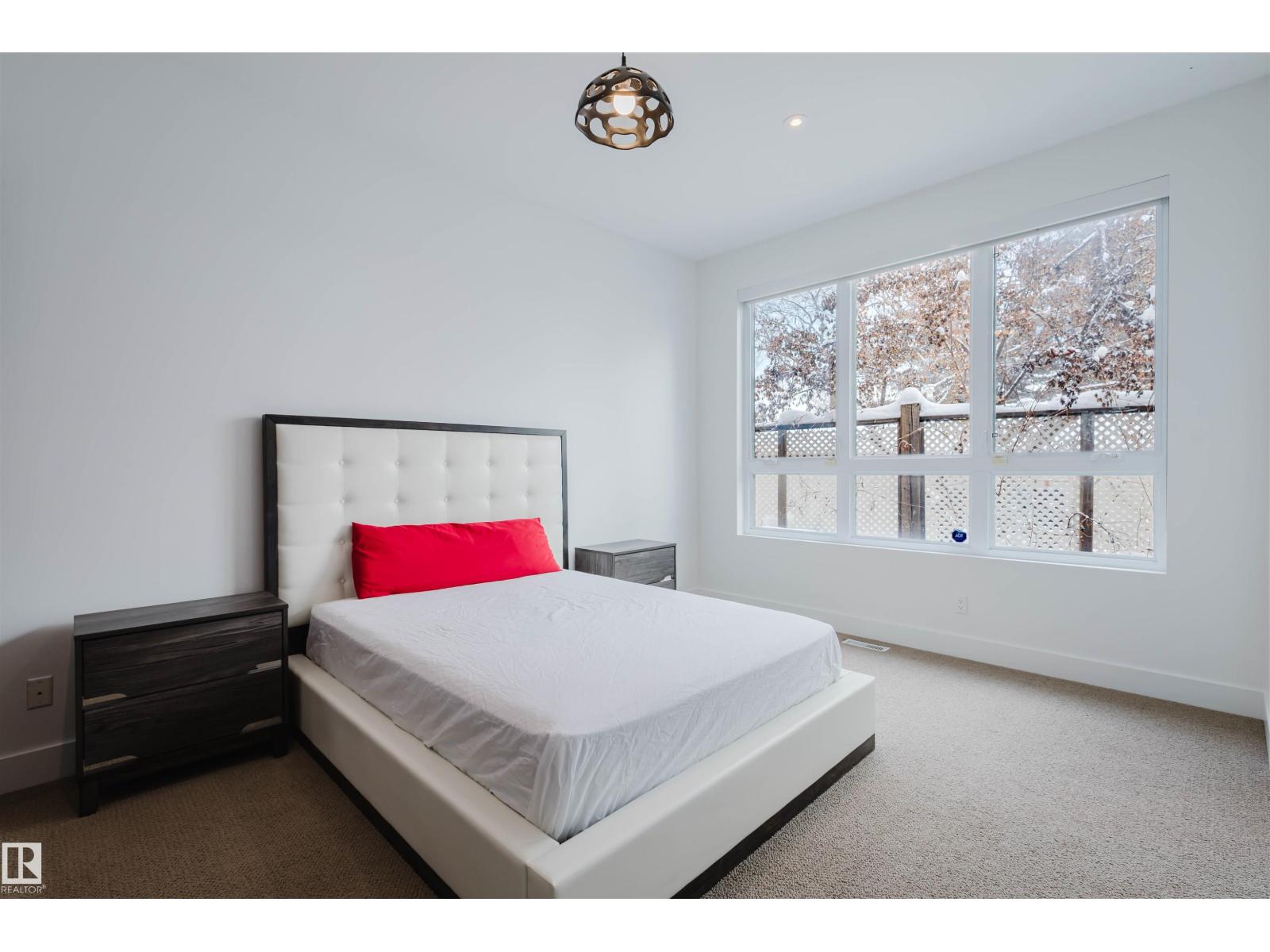 6307 125 ST NW - 36
