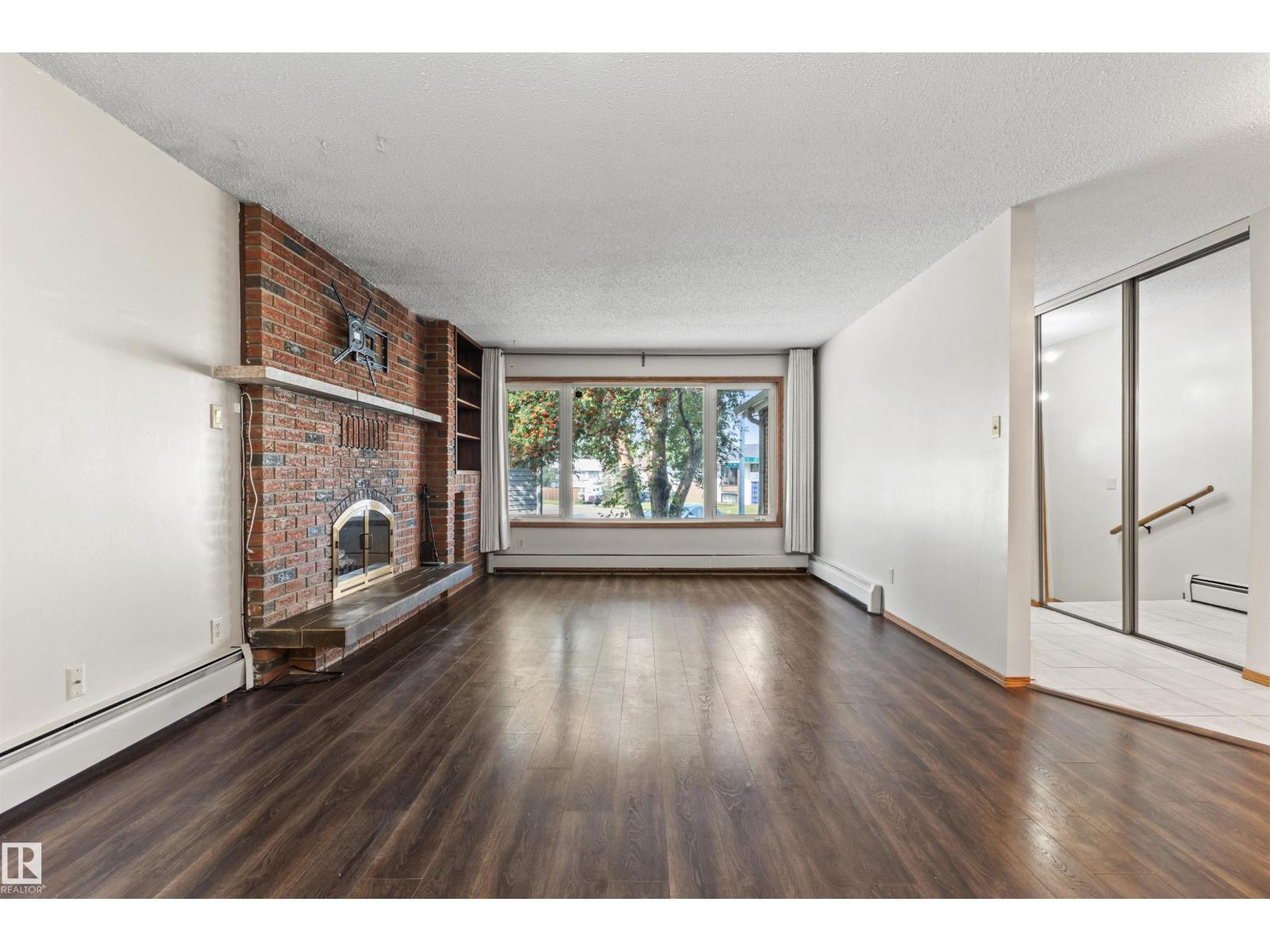 3503 20 AV NW - Photo 5 of 46, Edmonton, Alberta