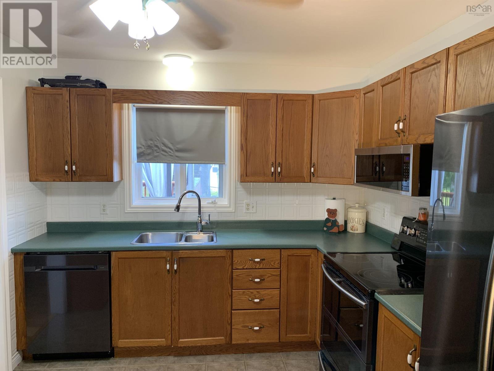 Property 21 of 35 of 1 Cassandra Drive