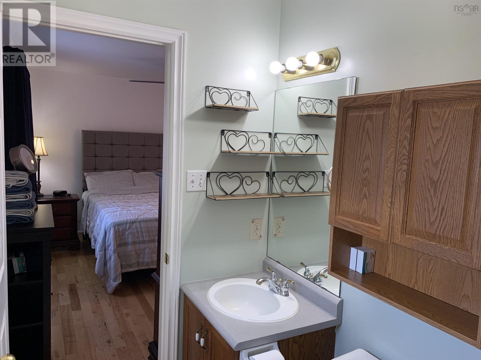 Property 28 of 35 of 1 Cassandra Drive