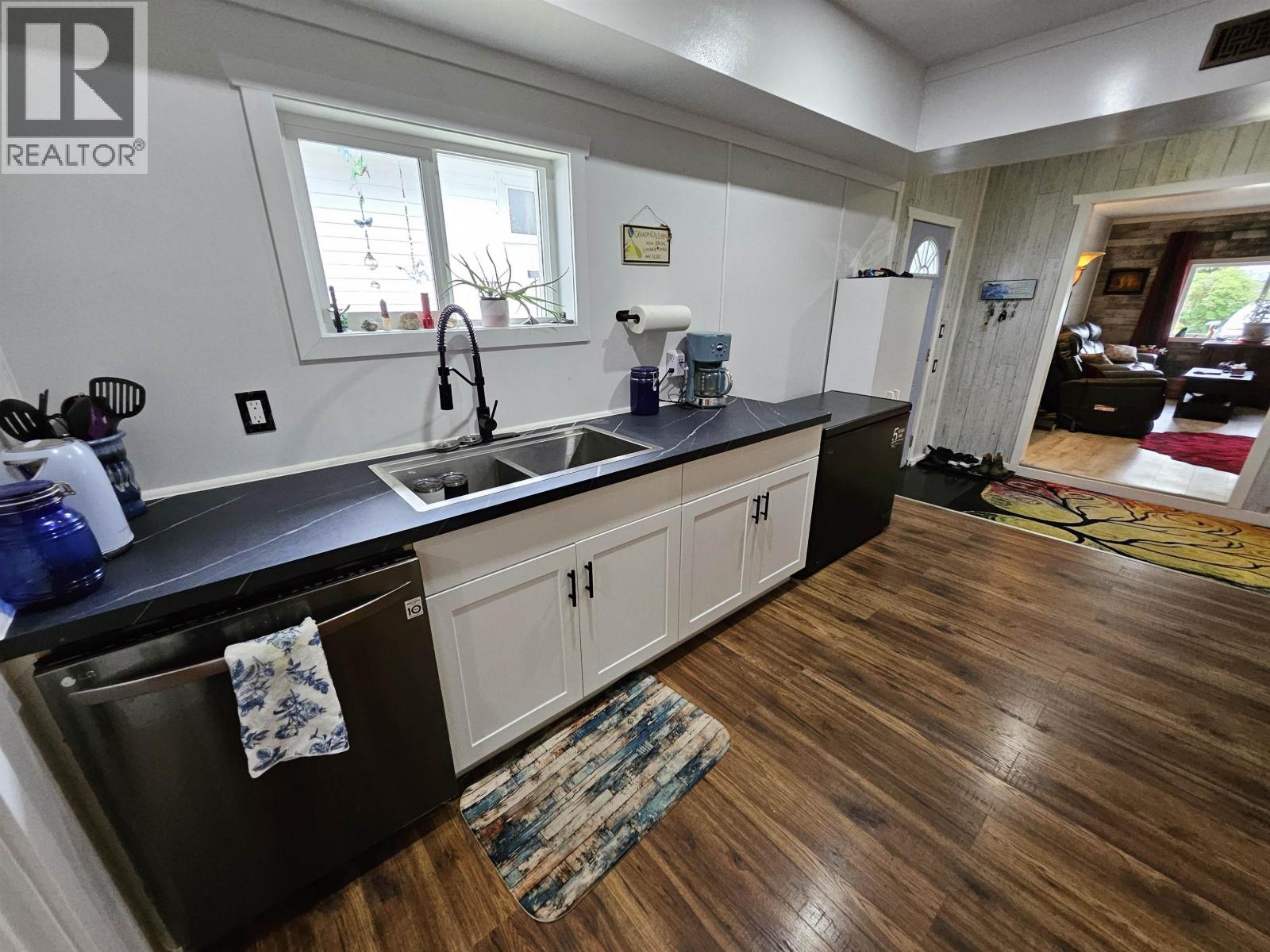 1772 POPLAR AVENUE, Quesnel