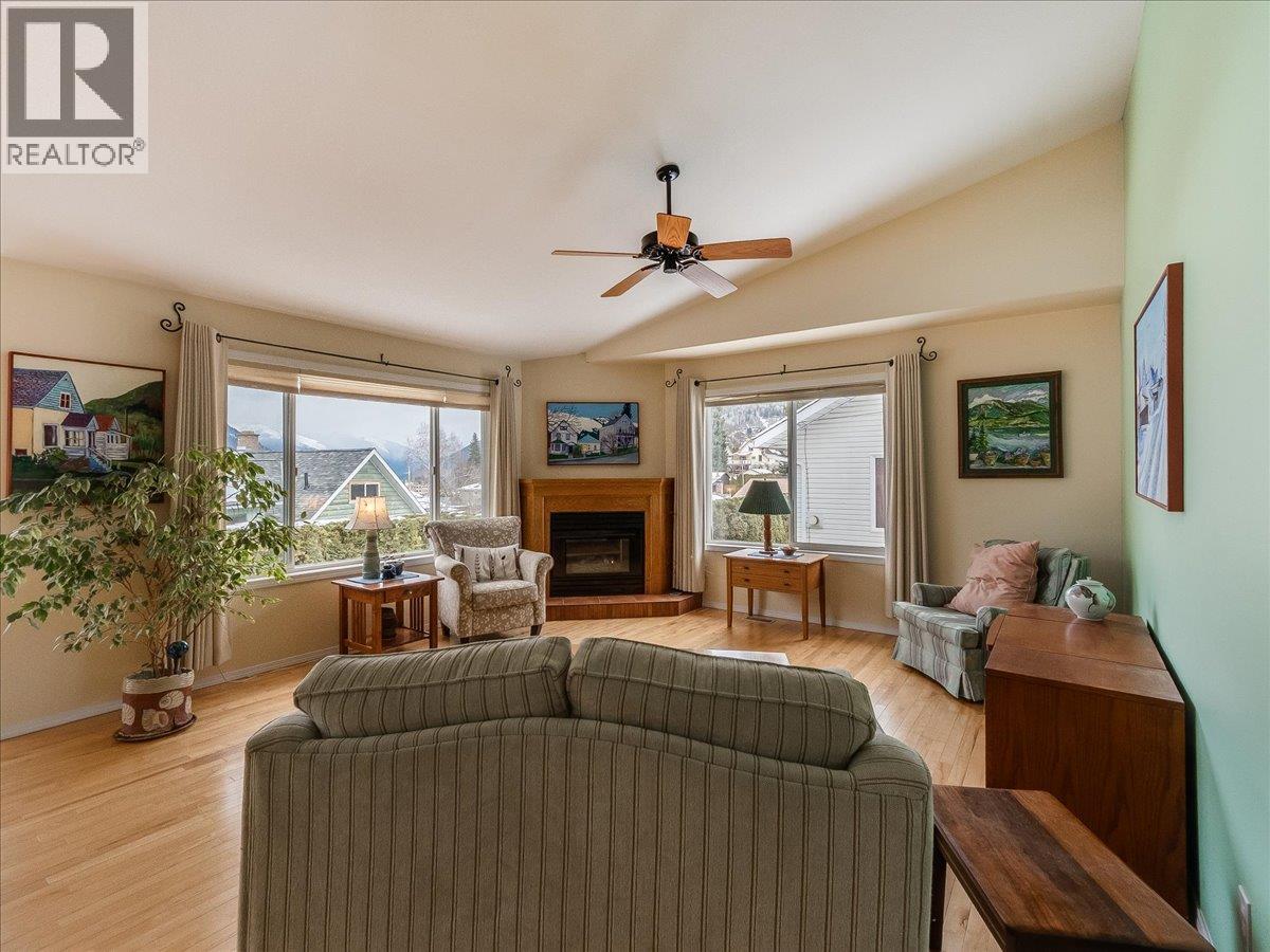 702 Munro Street, Nelson