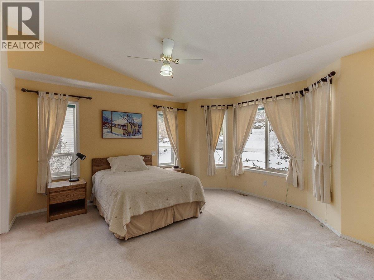 702 Munro Street - Photo 2 of 42, Nelson, British Columbia