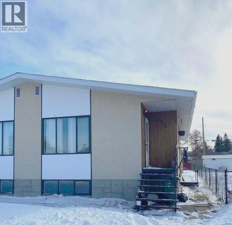 5209 60 Avenue North, Ponoka