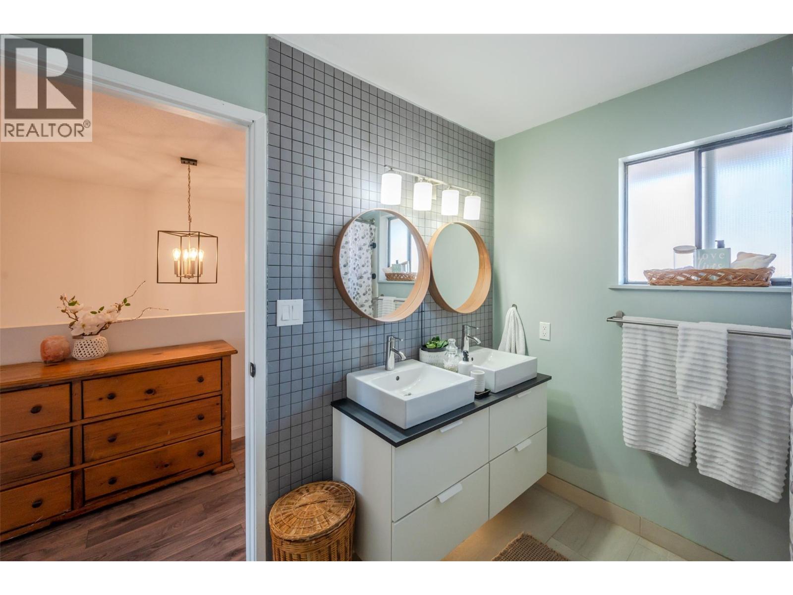 8043 VEDETTE Drive Unit# 1A, Osoyoos