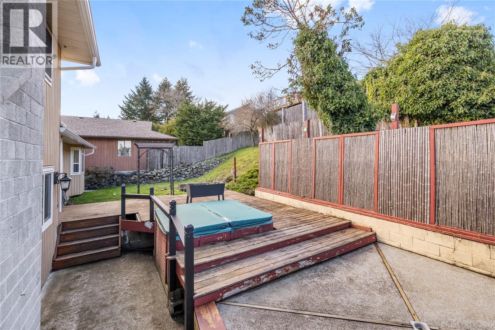 1448 ROSE ANN DR - 33