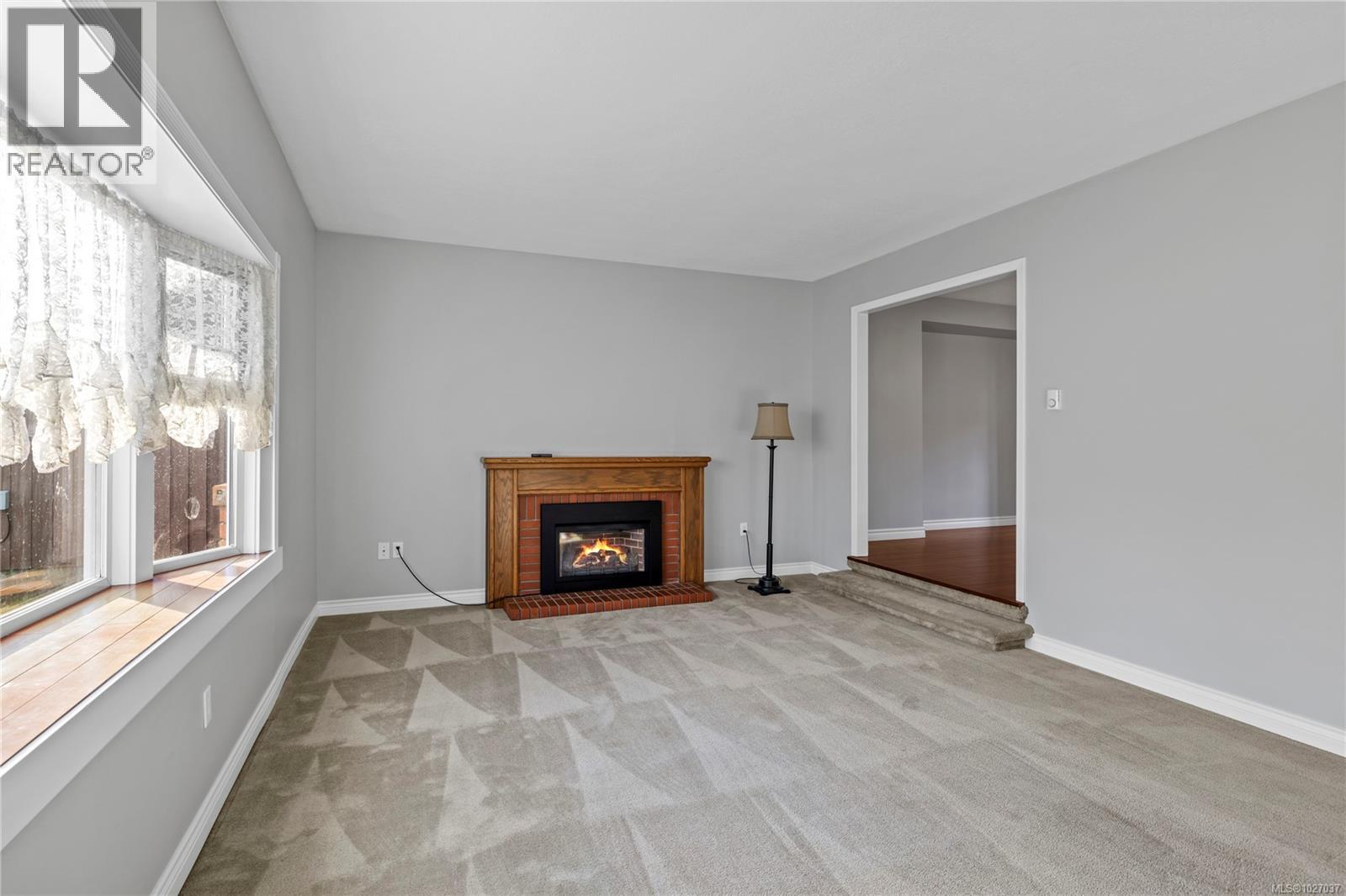 1448 ROSE ANN DR - 6