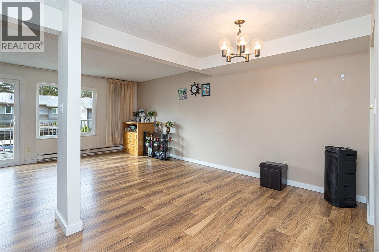  590 Carnation Place, Saanich