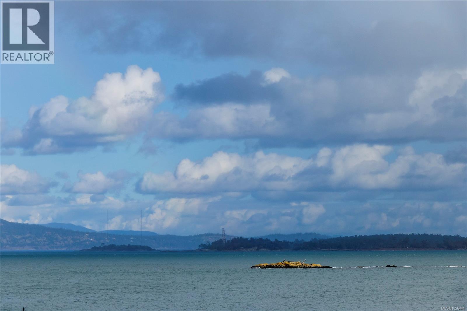 402 1159 Beach Drive, Oak Bay