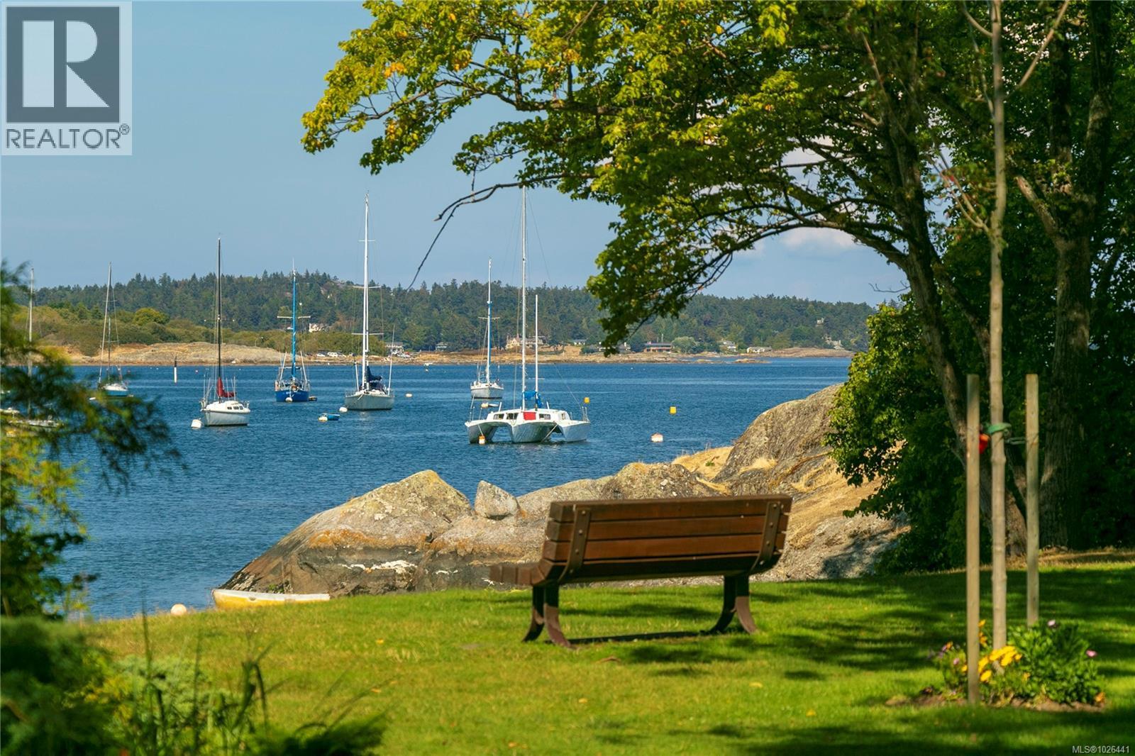 402 1159 Beach Drive, Oak Bay