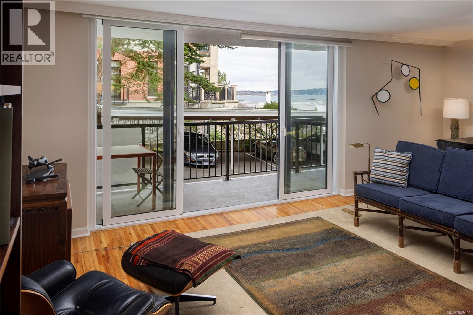 402 1159 Beach Drive, Oak Bay