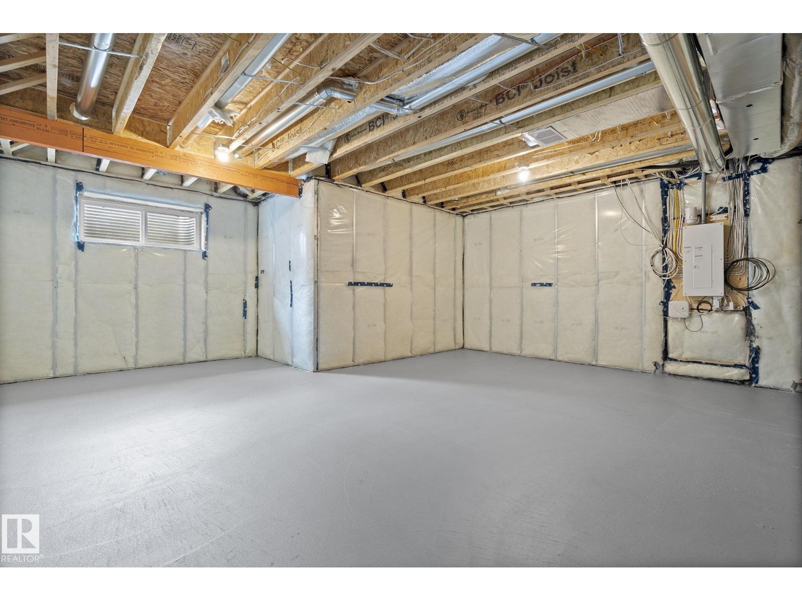 103 DANSEREAU WY - 44
