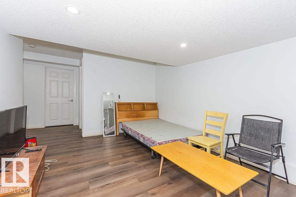 3128 13 AV NW - 55