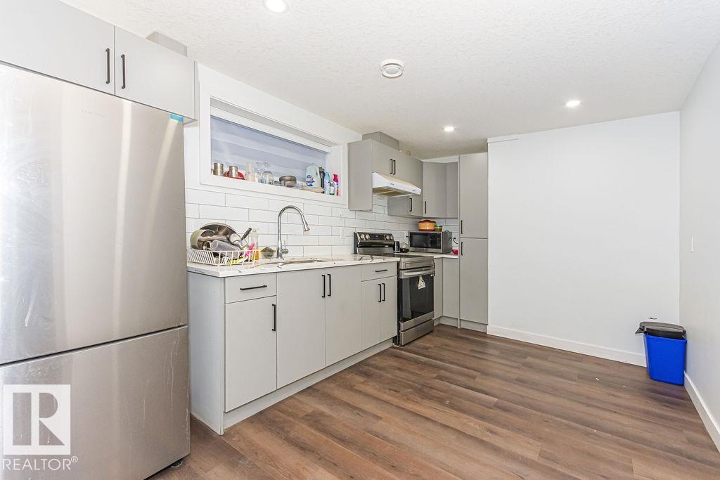 3128 13 AV NW - 57