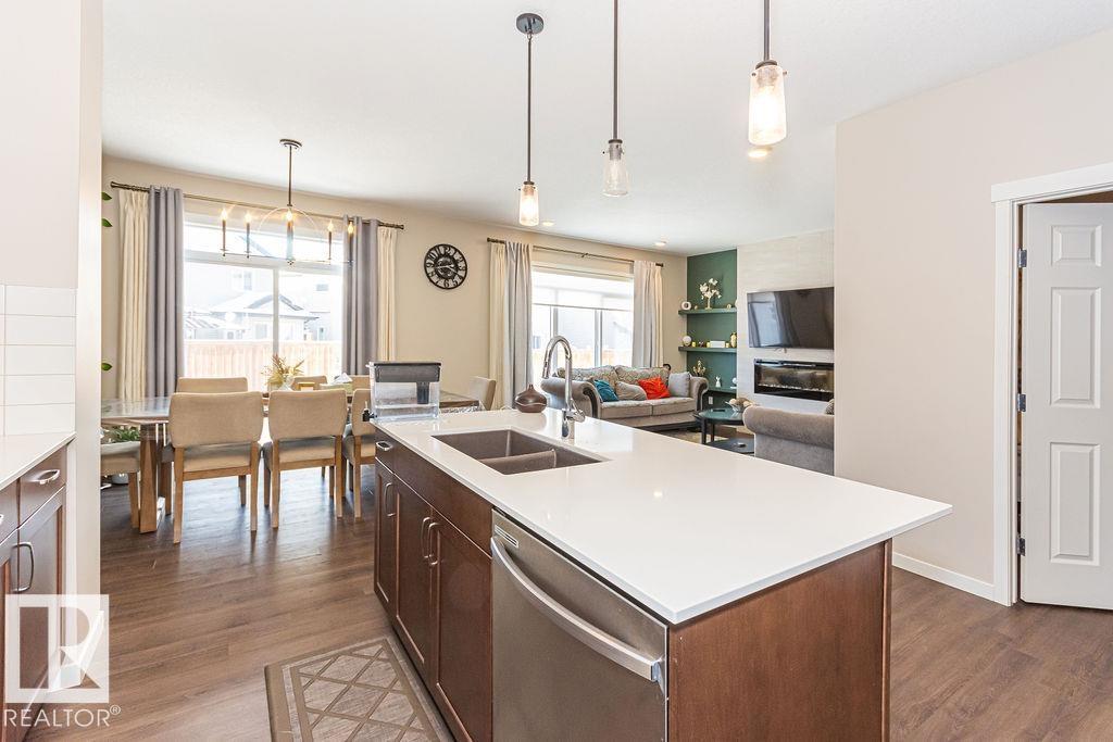 3128 13 AV NW - 6
