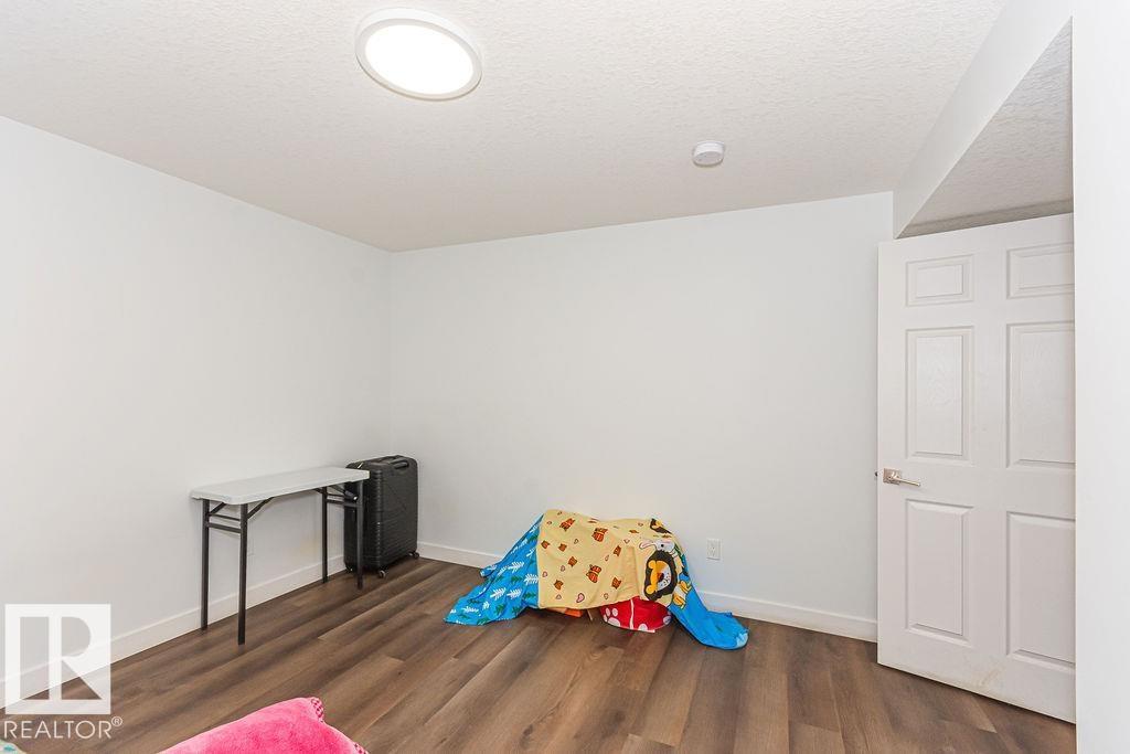 3128 13 AV NW - 67