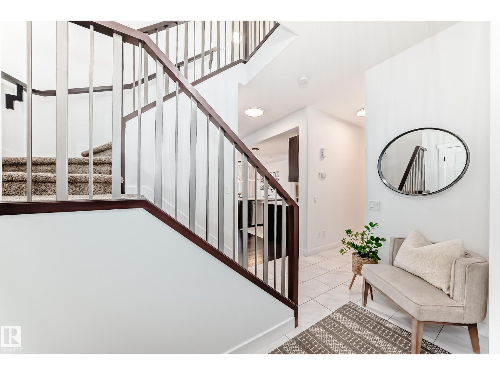 7797 GETTY WD NW - Photo 2 of 37, Edmonton, Alberta