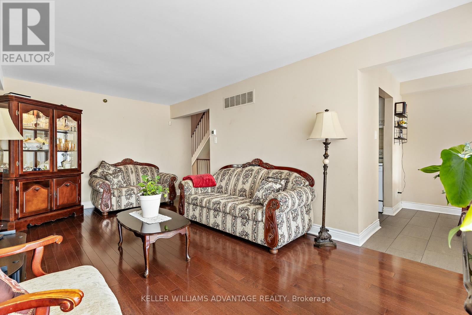 #17 1051 SANDHURST CIRCLE - 10