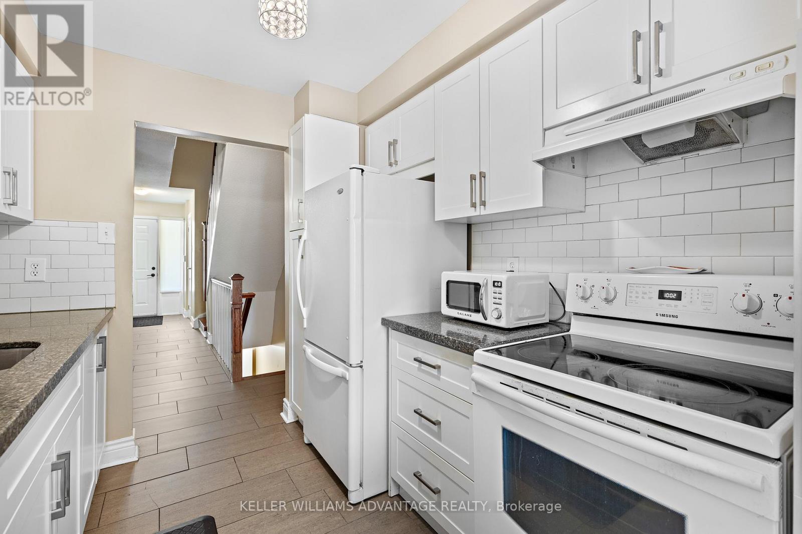#17 1051 SANDHURST CIRCLE - 17